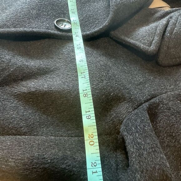 CALVIN KLEIN Wom. oversized Med-Lrg Charcoal double breasted Wool Blend Peacoat - Picture 5 of 11